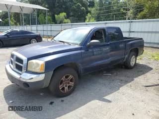 2005 Dodge Dakota SLT with VIN 1D7HE48K85S138825, listed as a Copart auction lot 66740035 with 247,989 mi miles and Clean title. Bid and sale history available at DreamBid. Image 1.