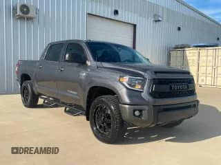 2016 Toyota Tundra SR5 с VIN 5TFDW5F17GX515026, выставлен на аукционе Copart как лот 67764345 с пробегом 256 721 миль миль и Чистый • Clean title. История ставок и продаж доступна на DreamBid. Изображение 1.