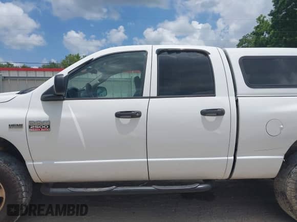 2007 Dodge 2500 SLT с VIN 1D7KS28DX7J552640, выставлен на аукционе IAAI как лот 42440549 с пробегом 227 724 миль миль и . История ставок и продаж доступна на DreamBid. Изображение 14.