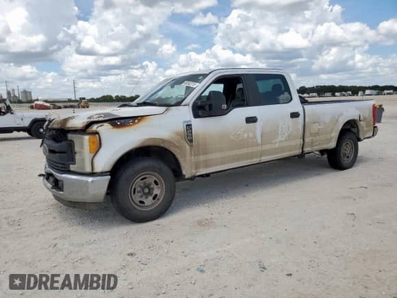 2017 Ford F-250 XL с VIN 1FT7W2A65HED17251, выставлен на аукционе Copart как лот 69342215 с пробегом Не указан миль и На запчасти • Non repairable. История ставок и продаж доступна на DreamBid. Изображение 1.