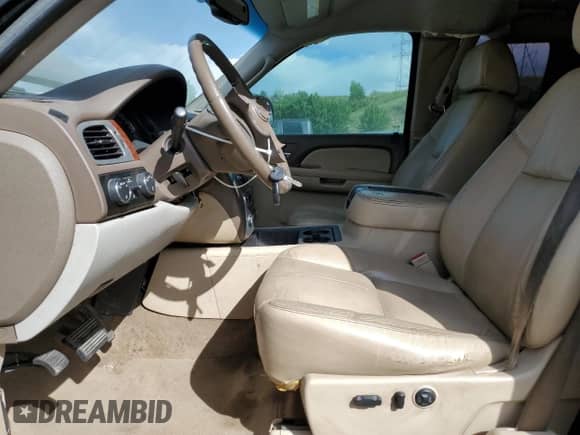 2008 GMC Sierra 1500 z VIN 2GTEK19Y081336858, wystawiony jako Copart lot #60838585 z przebiegiem 190 234 mil mil oraz Szkoda całkowita • Salvage title. Historia ofert i sprzedaży dostępna na DreamBid. Obrazek 7.