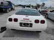1993 Chevrolet Corvette с VIN 1G1YY23P0P5118328, выставлен на аукционе Copart как лот 65323005 с пробегом 23 743 миль миль и На запчасти • Non repairable. История ставок и продаж доступна на DreamBid. Изображение 6.