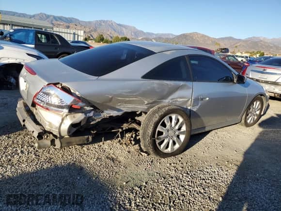 2006 Honda Accord LX with VIN 1HGCM82256A006959, listed as a Copart auction lot 86554165 with 187,463 mi miles and Salvage title. Bid and sale history available at DreamBid. Image 3.