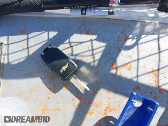 2015 Chevrolet Equinox LS with VIN 2GNFLEEK5F6182794, listed as a IAAI auction lot 43271080 with 207,488 mi miles and . Bid and sale history available at DreamBid. Image 11.