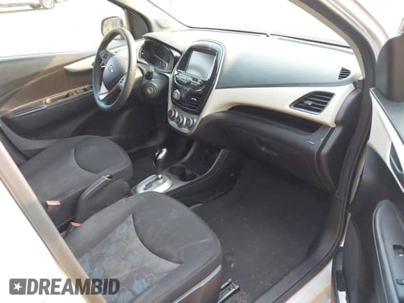 2018 Chevrolet Spark LT с VIN KL8CD6SA0JC441470, выставлен на аукционе IAAI как лот 43143605 с пробегом 57 208 миль миль и . История ставок и продаж доступна на DreamBid. Изображение 5.