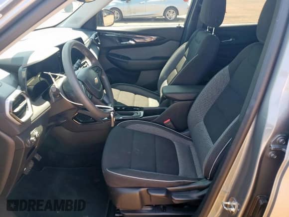 2024 Chevrolet TrailBlazer LS with VIN KL79MMS23RB036586, listed as a Copart auction lot 71630515 with 34,068 mi miles and Salvage title. Bid and sale history available at DreamBid. Image 7.