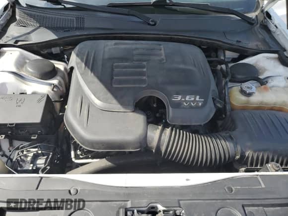 2015 Chrysler 300 C с VIN 2C3CCAEG6FH786881, выставлен на аукционе Copart как лот 70491505 с пробегом 48 730 миль миль и Списание • Salvage title. История ставок и продаж доступна на DreamBid. Изображение 11.