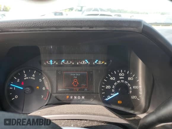 2018 Ford F-150 XL z VIN 1FTEX1EP5JFD44712, wystawiony jako Copart lot #83825405 z przebiegiem 64 404 mil mil oraz Czysty tytuł • Clean title. Historia ofert i sprzedaży dostępna na DreamBid. Obrazek 9.