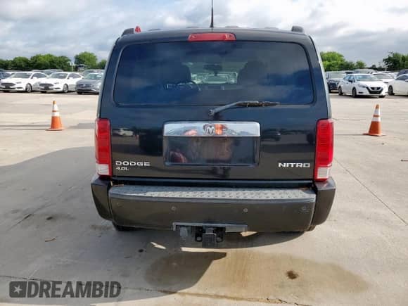 2011 Dodge Nitro Detonator with VIN 1D4PT6GX1BW571947, listed as a Copart auction lot 62552385 with 122,365 mi miles and Clean title. Bid and sale history available at DreamBid. Image 6.