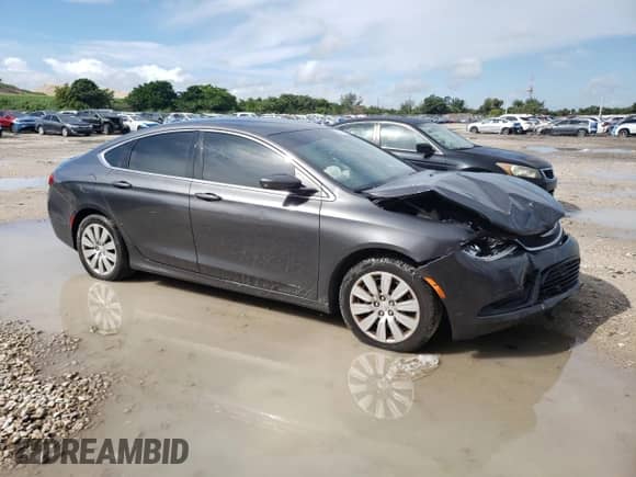 2016 Chrysler 200 Touring with VIN 1C3CCCFB3GN185774, listed as a Copart auction lot 85202645 with 118,765 mi miles and Clean title. Bid and sale history available at DreamBid. Image 4.