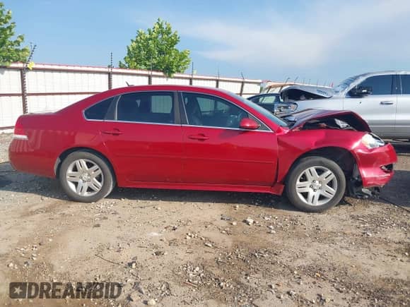 2015 Chevrolet Impala LT с VIN 2G1WB5E34F1167939, выставлен на аукционе IAAI как лот 42925597 с пробегом 111 194 миль миль и . История ставок и продаж доступна на DreamBid. Изображение 12.