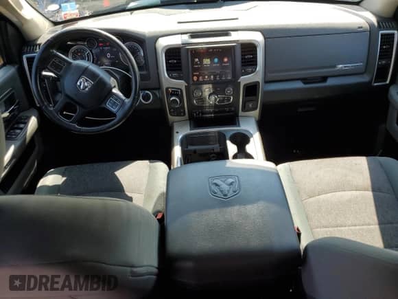 2016 Ram 1500 Big Horn z VIN 1C6RR7LM1GS186075, wystawiony jako Copart lot #70481395 z przebiegiem 125 584 mil mil oraz Szkoda całkowita • Salvage title. Historia ofert i sprzedaży dostępna na DreamBid. Obrazek 8.