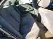 1997 Toyota Camry LE z VIN 4T1BF22K6VU034585, wystawiony jako Copart lot #71664615 z przebiegiem 171 085 mil mil oraz Czysty tytuł • Clean title. Historia ofert i sprzedaży dostępna na DreamBid. Obrazek 10.