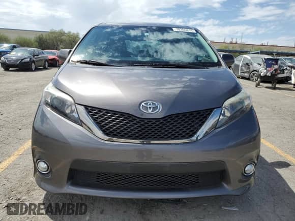 2013 Toyota Sienna SE with VIN 5TDXK3DCXDS347384, listed as a Copart auction lot 70305815 with 94,648 mi miles and Salvage title. Bid and sale history available at DreamBid. Image 5.