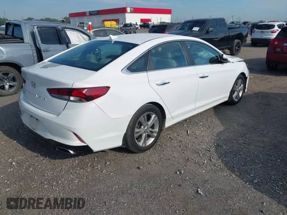 2018 Hyundai Sonata Limited with VIN 5NPE34AF8JH644812, listed as a IAAI auction lot 42601505 with 83,459 mi miles and . Bid and sale history available at DreamBid. Image 4.