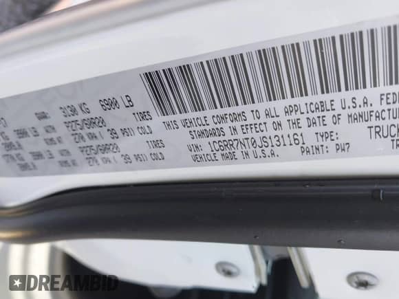 2018 Ram 1500 Laramie z VIN 1C6RR7NT0JS131161, wystawiony jako IAAI lot #42457461 z przebiegiem 89 410 mil mil oraz . Historia ofert i sprzedaży dostępna na DreamBid. Obrazek 9.