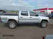 2009 Toyota Tacoma с VIN 3TMLU42N89M033078, выставлен на аукционе IAAI как лот 42560424 с пробегом 209 408 миль миль и . История ставок и продаж доступна на DreamBid. Изображение 13.
