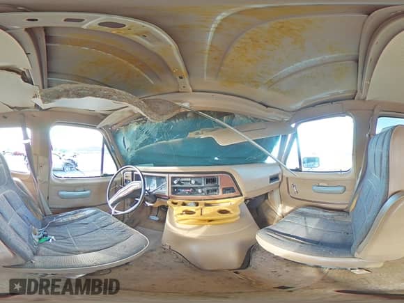 1984 Ford Econoline Cargo with VIN 1FMDE11F6EHA00696, listed as a Copart auction lot 42339305 with 40,518 mi miles and Salvage title. Bid and sale history available at DreamBid. Image 13.