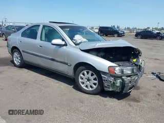 2001 Volvo S60 с VIN YV1RS61N812008524, выставлен на аукционе IAAI как лот 42571008 с пробегом 208 923 миль миль и . История ставок и продаж доступна на DreamBid. Изображение 1.
