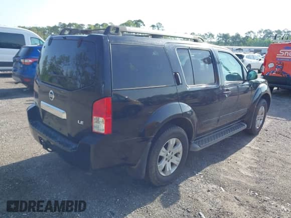 2005 Nissan Pathfinder SE with VIN 5N1AR18U25C729688, listed as a IAAI auction lot 42279502 with 164,626 mi miles and . Bid and sale history available at DreamBid. Image 4.
