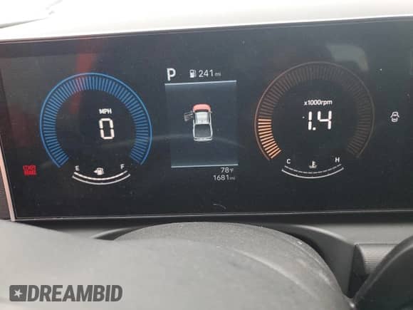 2025 Hyundai Santa Cruz SEL z VIN 5NTJB4DE7SH153025, wystawiony jako Copart lot #67524225 z przebiegiem 1 681 mil mil oraz Nie do naprawy • Non repairable. Historia ofert i sprzedaży dostępna na DreamBid. Obrazek 9.