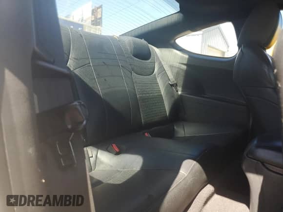 2013 Hyundai Genesis Coupe R-Spec с VIN KMHHU6KJ5DU093009, выставлен на аукционе Copart как лот 73159774 с пробегом 85 449 миль миль и Списание • Salvage title. История ставок и продаж доступна на DreamBid. Изображение 10.