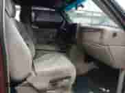 2001 GMC Sierra 1500 SLE с VIN 1GTEC19T11Z172437, выставлен на аукционе IAAI как лот 42549447 с пробегом 162 329 миль миль и . История ставок и продаж доступна на DreamBid. Изображение 5.
