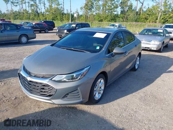 2019 Chevrolet Cruze LT с VIN 1G1BE5SM8K7117433, выставлен на аукционе IAAI как лот 43356769 с пробегом 161 041 миль миль и . История ставок и продаж доступна на DreamBid. Изображение 17.