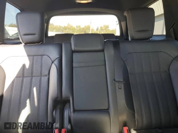 2019 Mercedes-Benz GLS 450 z VIN 4JGDF6EE1KB240765, wystawiony jako Copart lot #80862165 z przebiegiem 113 047 mil mil oraz Szkoda całkowita • Salvage title. Historia ofert i sprzedaży dostępna na DreamBid. Obrazek 10.