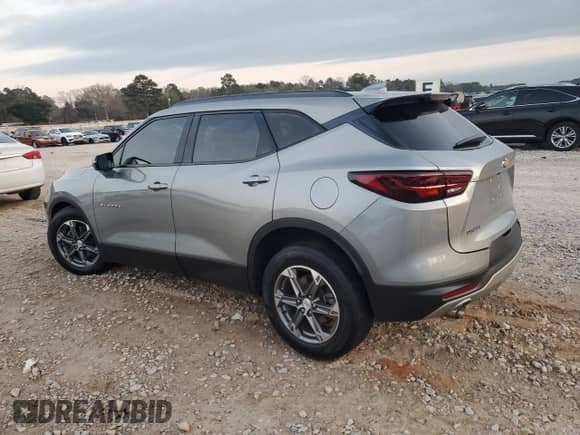 2023 Chevrolet Blazer LT z VIN 3GNKBDR41PS194063, wystawiony jako Copart lot #44516005 z przebiegiem 69 139 mil mil oraz Szkoda całkowita • Salvage title. Historia ofert i sprzedaży dostępna na DreamBid. Obrazek 2.