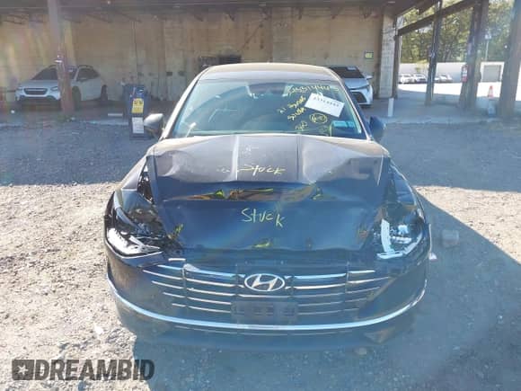2021 Hyundai Sonata SE z VIN 5NPEG4JAXMH078164, wystawiony jako IAAI lot #43314443 z przebiegiem 55 744 mil mil oraz . Historia ofert i sprzedaży dostępna na DreamBid. Obrazek 12.