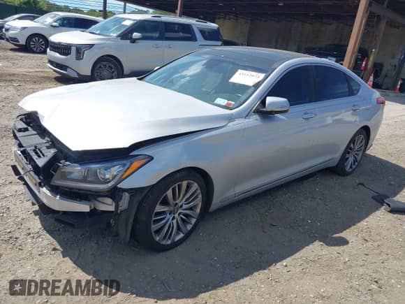 2015 Hyundai Genesis 5.0L с VIN KMHGN4JF8FU058798, выставлен на аукционе IAAI как лот 43112973 с пробегом 88 340 миль миль и . История ставок и продаж доступна на DreamBid. Изображение 17.
