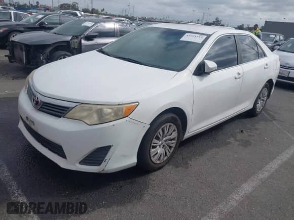 2012 Toyota Camry L z VIN 4T4BF1FK6CR226130, wystawiony jako IAAI lot #43221512 z przebiegiem 158 050 mil mil oraz . Historia ofert i sprzedaży dostępna na DreamBid. Obrazek 17.