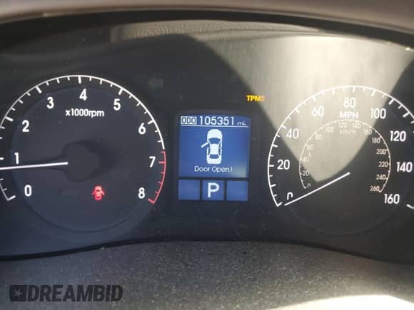 2011 Hyundai Genesis with VIN KMHGC4DFXBU114932, listed as a Copart auction lot 84250925 with 105,351 mi miles and Salvage title. Bid and sale history available at DreamBid. Image 9.