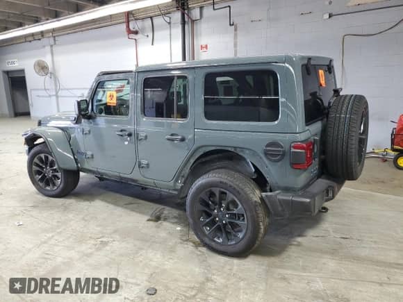 2025 Jeep Wrangler Sahara с VIN 1C4RJXP6XSW586133, выставлен на аукционе Copart как лот 80733825 с пробегом Не указан миль и Чистый • Clean title. История ставок и продаж доступна на DreamBid. Изображение 2.