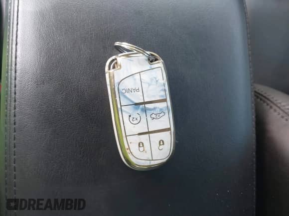 2020 Chrysler 300 Touring с VIN 2C3CCAAGXLH209269, выставлен на аукционе IAAI как лот 42698448 с пробегом 68 770 миль миль и . История ставок и продаж доступна на DreamBid. Изображение 11.