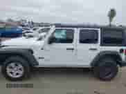 2025 Jeep Wrangler Willys z VIN 1C4PJXDN0SW555394, wystawiony jako IAAI lot #43321086 z przebiegiem 5 204 mil mil oraz . Historia ofert i sprzedaży dostępna na DreamBid. Obrazek 14.