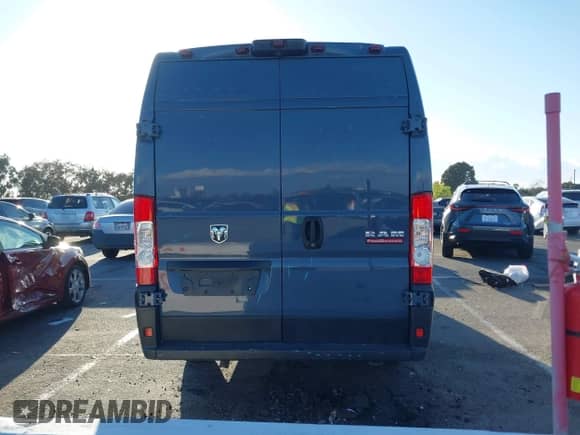 2022 Ram ProMaster Cargo с VIN 3C6MRVJG3NE136421, выставлен на аукционе IAAI как лот 41700161 с пробегом 35 980 миль миль и . История ставок и продаж доступна на DreamBid. Изображение 17.