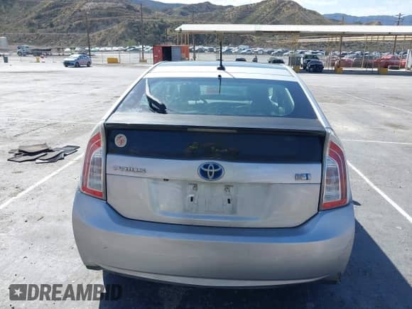 2012 Toyota Prius One с VIN JTDKN3DU6C5420412, выставлен на аукционе IAAI как лот 41655584 с пробегом 161 388 миль миль и . История ставок и продаж доступна на DreamBid. Изображение 16.