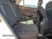 2021 Hyundai Venue SEL z VIN KMHRC8A35MU063885, wystawiony jako Copart lot #81827275 z przebiegiem 61 416 mil mil oraz Szkoda całkowita • Salvage title. Historia ofert i sprzedaży dostępna na DreamBid. Obrazek 11.