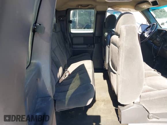 2004 Chevrolet Silverado 1500 LS с VIN 2GCEC19TX41341593, выставлен на аукционе IAAI как лот 42887375 с пробегом 236 076 миль миль и . История ставок и продаж доступна на DreamBid. Изображение 8.