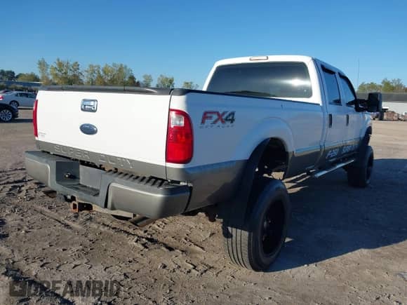 2012 Ford F-250 XL с VIN 1FT7W2B61CEA52982, выставлен на аукционе IAAI как лот 43322231 с пробегом 187 030 миль миль и . История ставок и продаж доступна на DreamBid. Изображение 4.