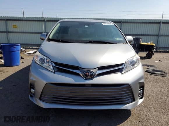 2019 Toyota Sienna XLE Auto Access Seat with VIN 5TDYZ3DC7KS967218, listed as a Copart auction lot 80838685 with 109,403 mi miles and Salvage title. Bid and sale history available at DreamBid. Image 5.