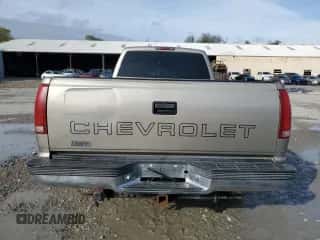2000 Chevrolet Silverado 3500 с VIN 1GCGC33R3YF516072, выставлен на аукционе Copart как лот 83587024 с пробегом 77 586 миль миль и Списание • Salvage title. История ставок и продаж доступна на DreamBid. Изображение 6.