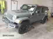 2021 Jeep Wrangler Unlimited Sahara с VIN 1C4JJXP6XMW784100, выставлен на аукционе IAAI как лот 42528449 с пробегом Не указан миль и . История ставок и продаж доступна на DreamBid. Изображение 17.