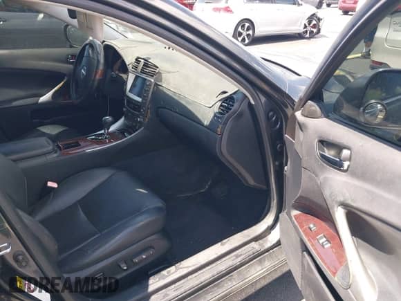 2007 Lexus IS 250 с VIN JTHCK262275014330, выставлен на аукционе IAAI как лот 42882049 с пробегом 174 205 миль миль и . История ставок и продаж доступна на DreamBid. Изображение 5.