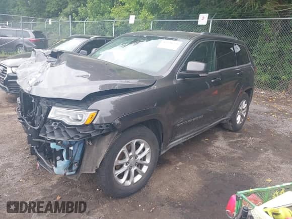 2019 Jeep Grand Cherokee Summit with VIN 1C4RJFJG3KC738167, listed as a IAAI auction lot 42754390 with 183,656 mi miles and . Bid and sale history available at DreamBid. Image 2.
