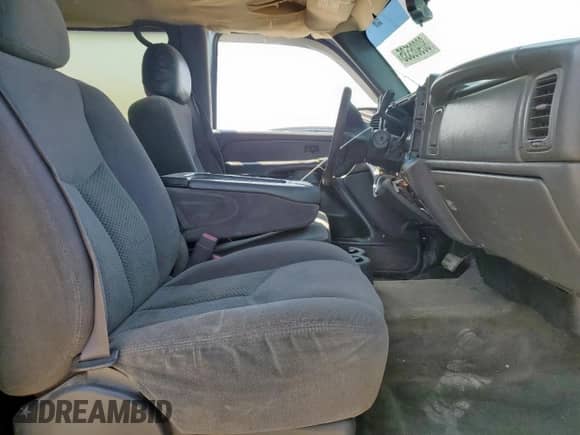 2007 Chevrolet Silverado 1500 LS with VIN 2GCEC13V471134390, listed as a Copart auction lot 80906535 with 256,061 mi miles and Salvage title. Bid and sale history available at DreamBid. Image 7.