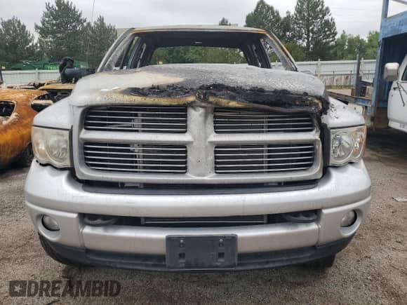 2003 Dodge 3500 ST с VIN 3D7MU48C83G802166, выставлен на аукционе Copart как лот 66227584 с пробегом Не указан миль и На запчасти • Non repairable. История ставок и продаж доступна на DreamBid. Изображение 5.