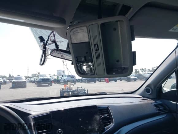 2020 Honda Pilot EX z VIN 5FNYF5H3XLB025409, wystawiony jako IAAI lot #42944660 z przebiegiem 78 876 mil mil oraz . Historia ofert i sprzedaży dostępna na DreamBid. Obrazek 6.